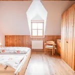 Prinzenhof בית הארחה 3*